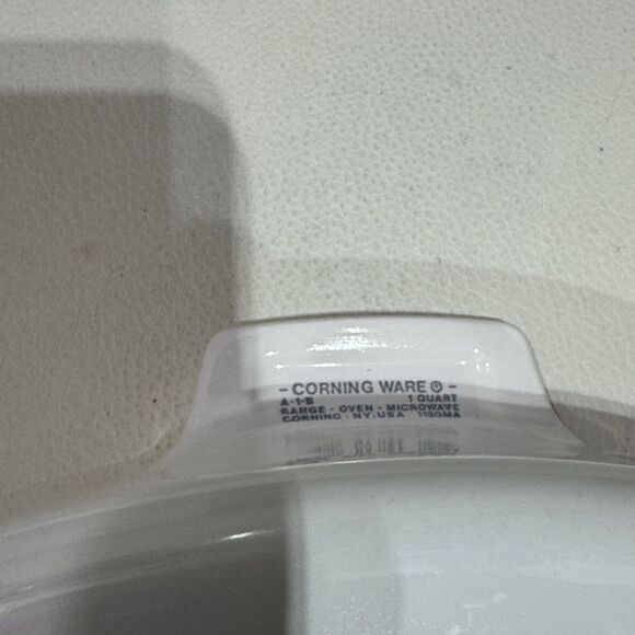 Corningware White L'Echalote Casserole Dish - Picture 2 of 4